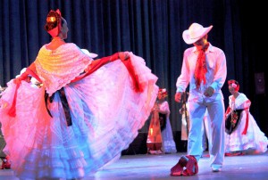 Ballet Folklórico de la UV 3-8