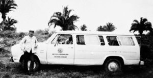 Investigadores del Instituto de Antropología, en trabajo de campo, posiblemente en San Lorenzo, Ver. ca. 1960. Fotografía: Francisco Beverido Pereau.