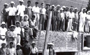 En este edificio, que originalmente sería la Maternidad para las esposas de los trabajadores de la fábrica Santa Rosa, se establecerían las facultades de Medicina y de Odontología de Ciudad Mendoza.