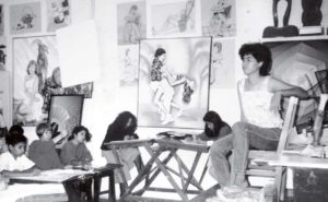 Alumnos del Taller Libre de Artes trabajando en Pintura y Grabado, Poza Rica, ca. 1989. Col. Juana Iraís Osornio Galeana.