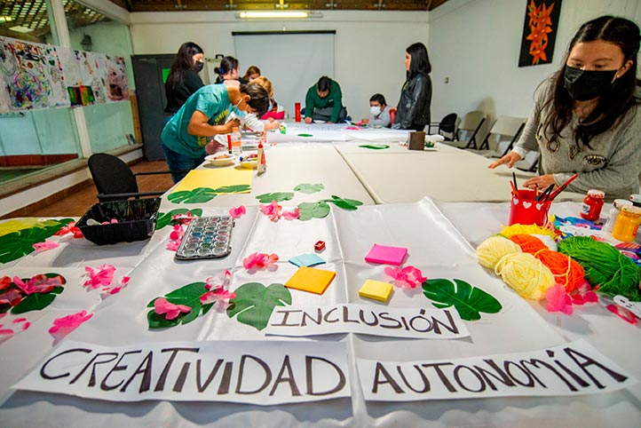 Asistentes al taller organizado por el Departamento de Educación Continua de la UV