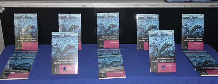 Doscientas ballenas azules y cuatro caballos, de Margo Glantz, fue reeditado por la Editorial UV 