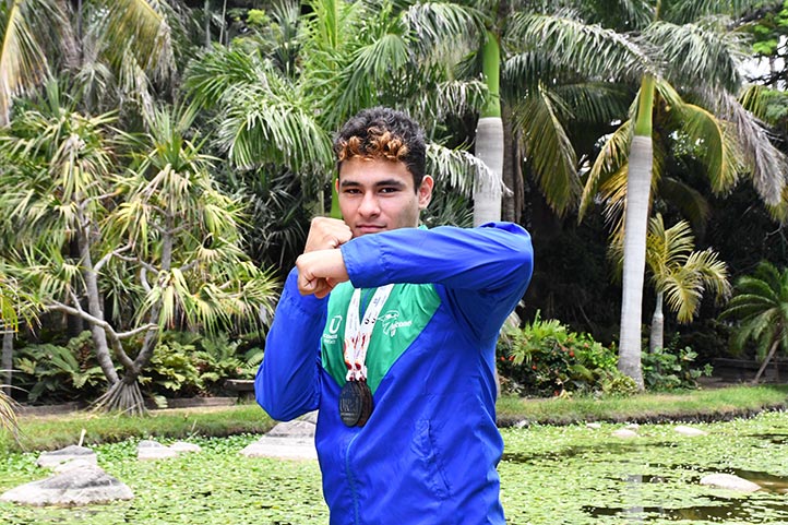 Raciel Nieto ganó plata en boxeo y bronce en kick boxing 