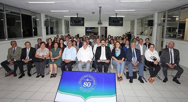 Autoridades universitarias se reunieron con académicos y directivos para conocer proyectos y necesidades del AACS