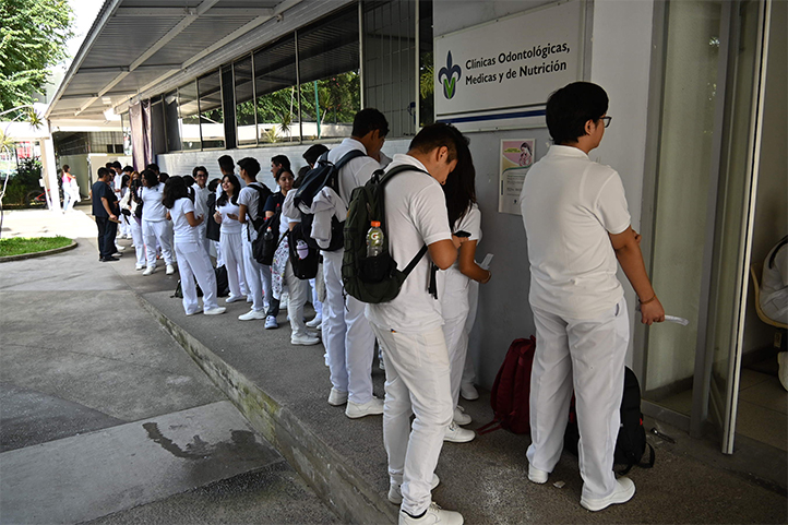 El Examen de Salud Integral se realiza en las cinco regiones universitarias 