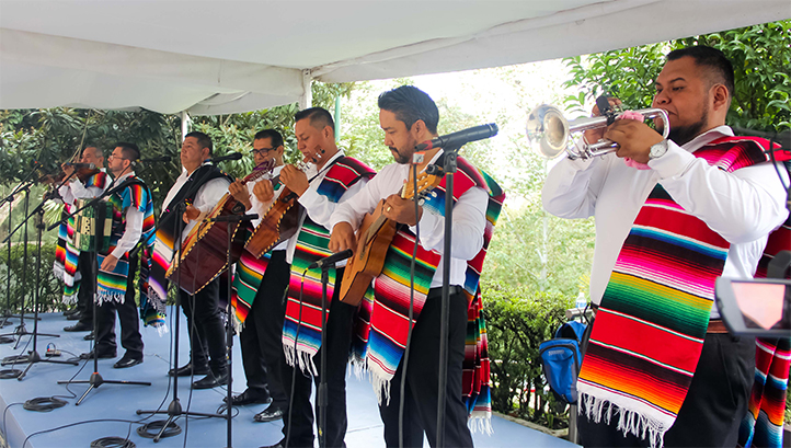 La parte musical estuvo a cargo del grupo Tlen Huicani, sección ballet 