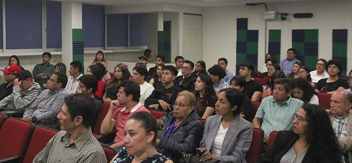 Asistieron estudiantes y profesionales del derecho 