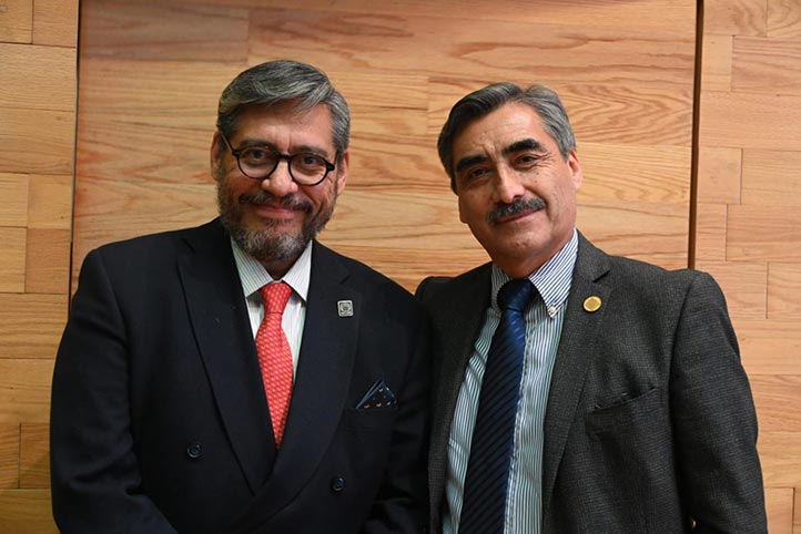 Luis Armando González Placencia, secretario general Ejecutivo de la ANUIES, y Octavio Castillo Acosta, rector de la Universidad Autónoma del Estado de Hidalgo, asistieron al 3er Informe de labores