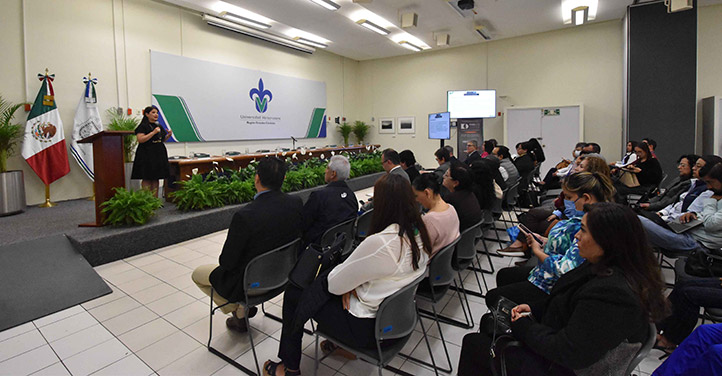 Mónica Madrigal González, rectora de la Universidad Tecnológica Santa Catarina, compartió con los asistentes el trabajo desarrollado desde su centro educativo en torno a la inclusión 