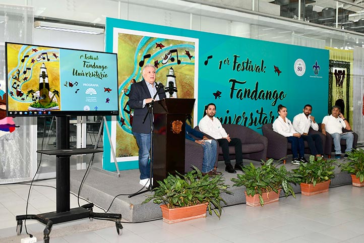 “Este festival es de ustedes y para ustedes”, dijo el vicerrector Rubén Edel Navarro a la comunidad universitaria 