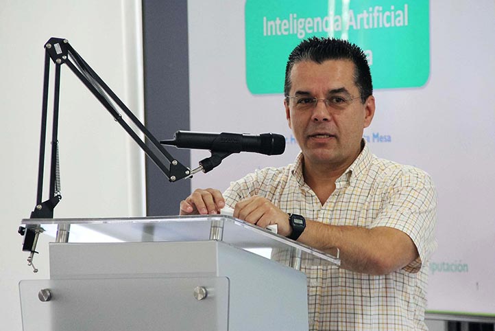 Héctor Gabriel Acosta Mesa, académico en el IIIA UV, ofreció una conferencia magistral 