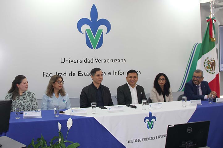 Autoridades UV y de la FEI estuvieron en el inicio del foro 