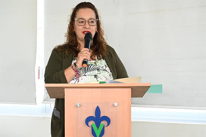 Maribel Domínguez, directora de la Facultad de Pedagogía, inauguró la III Jornada del Día Nacional del Libro 