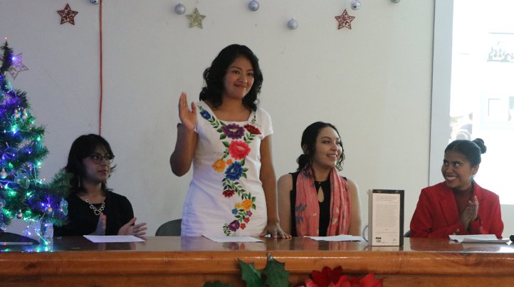 En conmemoración del 80 aniversario de la UV, se realizó la mesa redonda “Entre mujeres escritoras” 