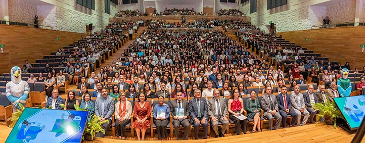 La ceremonia especial de egresados tuvo lugar en la Sala Tlaqná, Centro Cultural 