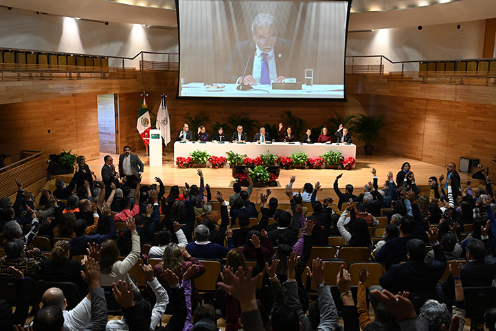 En la Sala Anexa de Tlaqná, Centro Cultural, se celebró la sesión extraordinaria del CUG 