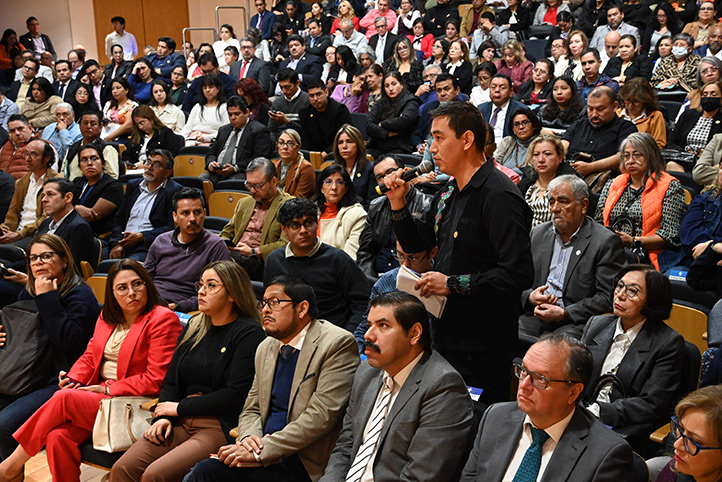 En la sesión, consejeros y consejeras mostraron su respaldo a la defensa del 4% del presupuesto de la UV 