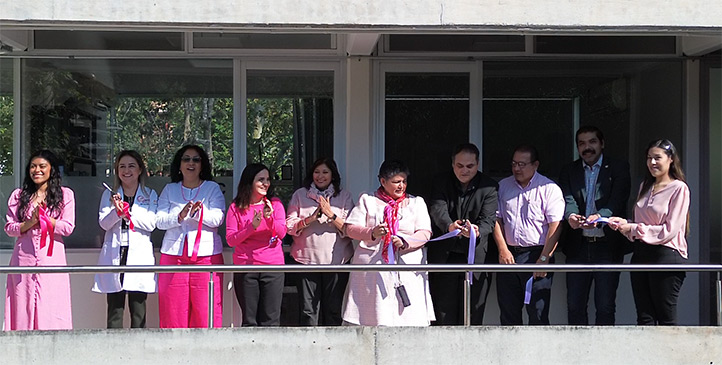 En la inauguración participaron autoridades de la UV y de los gobiernos estatal y municipal 