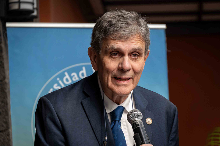 Jorge Sánchez Mejorada Fernández, coordinador general del Cendhiu, destacó la colaboración universitaria para el evento 