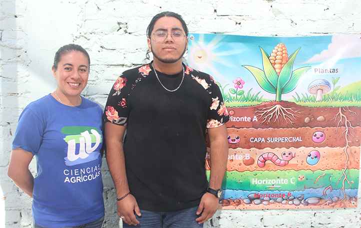 Yesica Berenice Martínez Becerril y Jafet García Mundo, alumnos de Ingeniería en Agronomía  