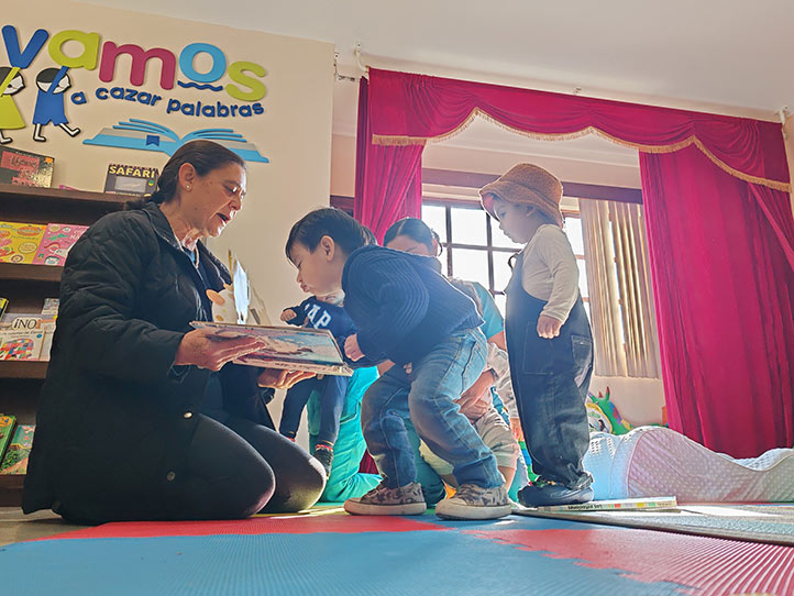 Si los niños aprenden a leer por medio del juego lo encuentran divertido 